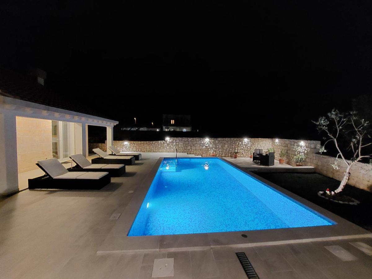Apartment Holiday Home Doma, Cilipi Near Dubrovnik 외부 사진