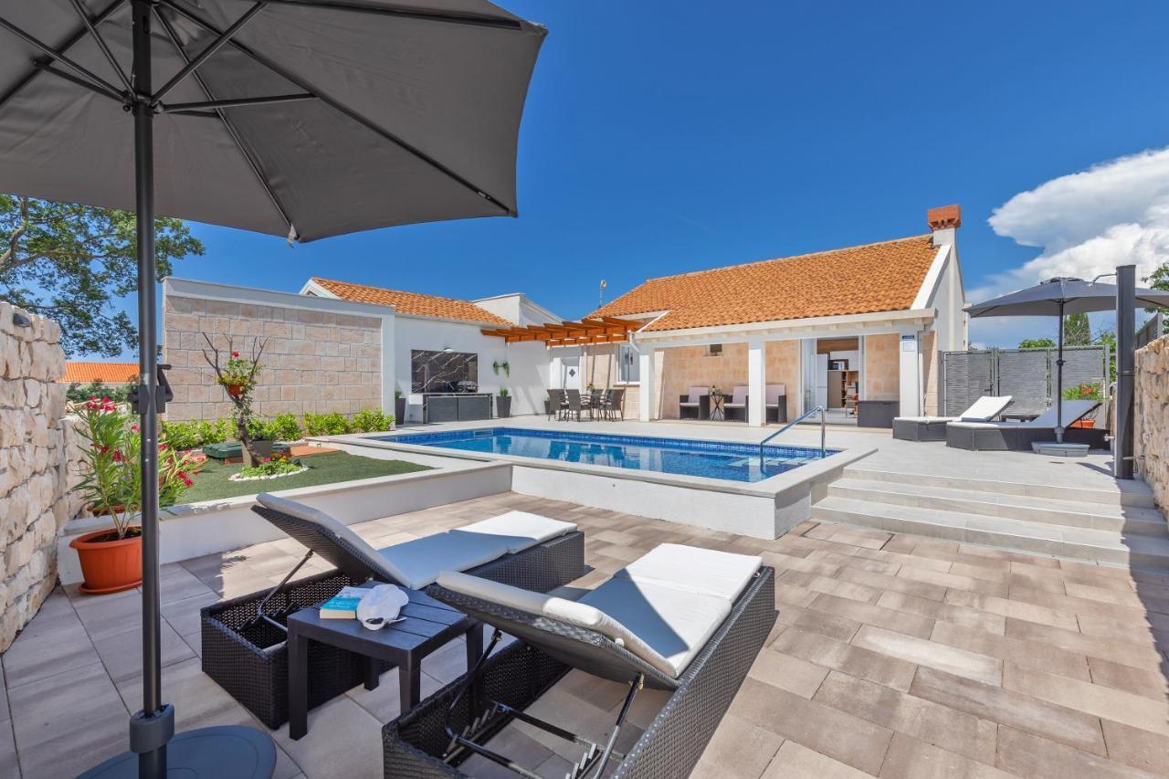 Apartment Holiday Home Doma, Cilipi Near Dubrovnik 외부 사진