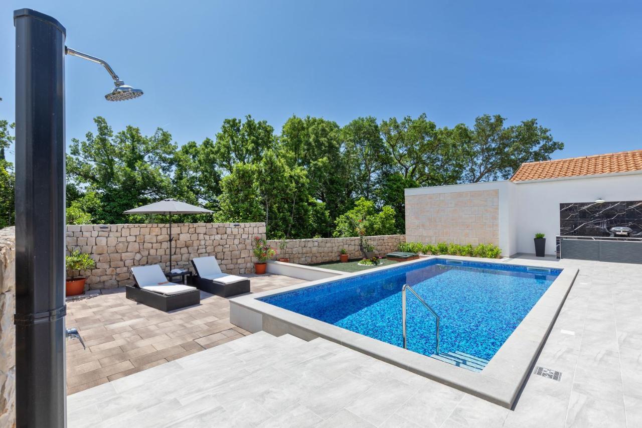 Apartment Holiday Home Doma, Cilipi Near Dubrovnik 외부 사진