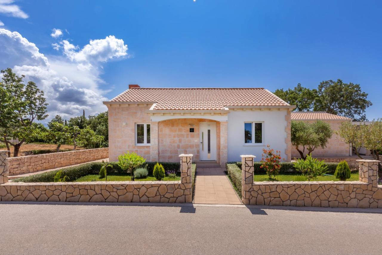 Apartment Holiday Home Doma, Cilipi Near Dubrovnik 외부 사진