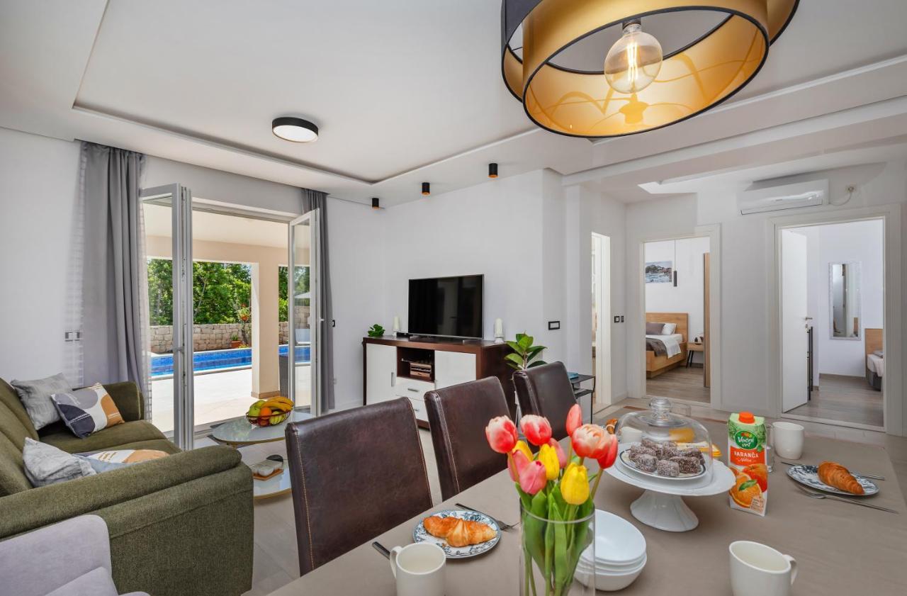 Apartment Holiday Home Doma, Cilipi Near Dubrovnik 외부 사진