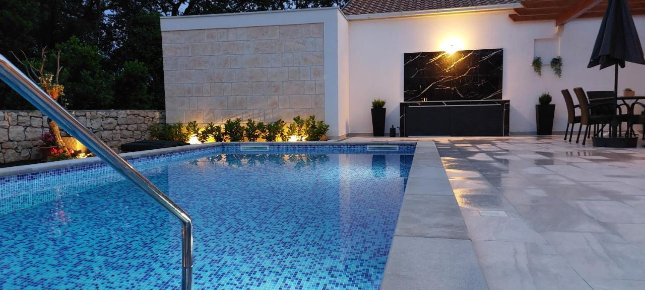 Apartment Holiday Home Doma, Cilipi Near Dubrovnik 외부 사진