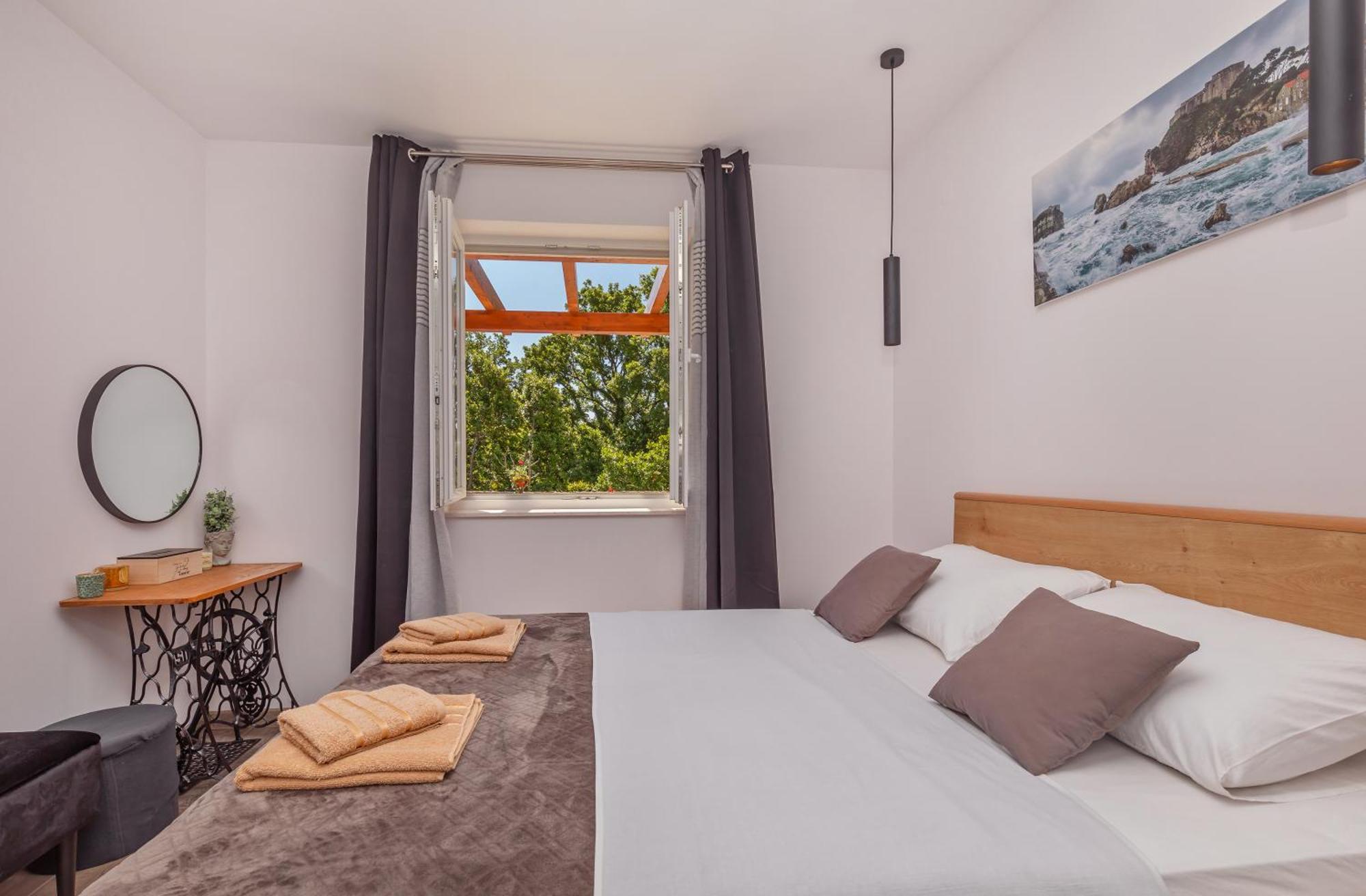 Apartment Holiday Home Doma, Cilipi Near Dubrovnik 객실 사진