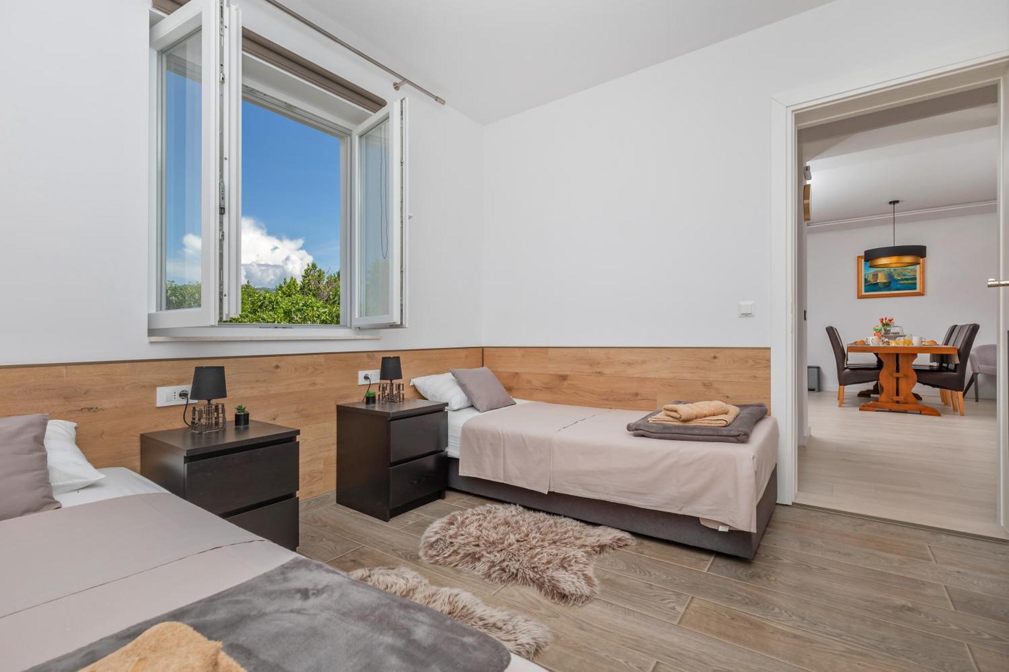 Apartment Holiday Home Doma, Cilipi Near Dubrovnik 객실 사진